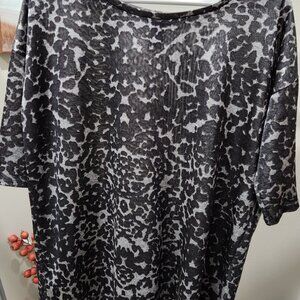 H&M animal print t-shirt